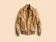 natuerlich-und-vielseitig-die-beige-fliegerjacke-als-modehighlight